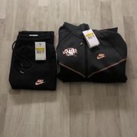 Tuta Nike x syna world