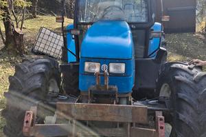 trattore NEW HOLLAND TL100
