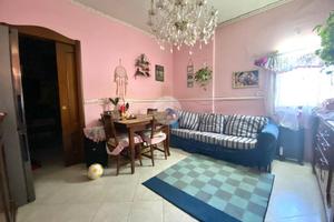 2 LOCALI A NAPOLI