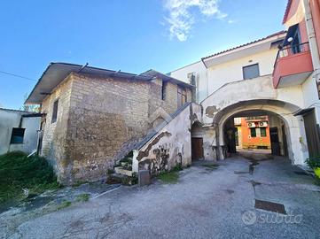 CASA SEMINDIPENDENTE A POMIGLIANO D'ARCO
