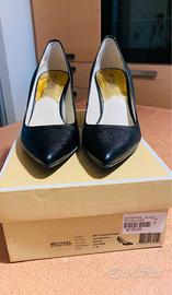 Scarpe nere con tacco