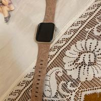 Apple wacht  serie 8 starlight Aluminum