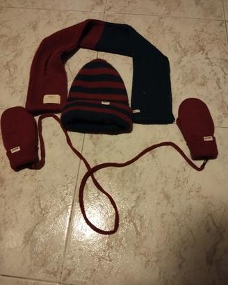 set cuffia guanti e sciarpa bimbo 2-3 anni 