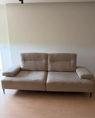 Divano pari al nuovo