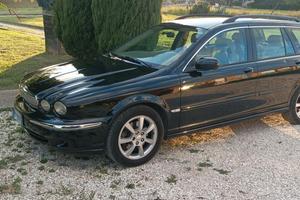 Auto Jaguar X-TYPE sw 2000 D executive
