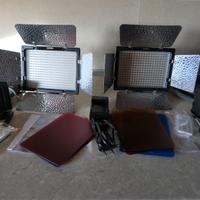 2 FARETTI YONGNUO YN 300 E ACCESSORI