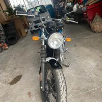 Royal Enfield Interceptor - 2021