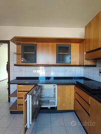 Cucina Angolare Legno (rovere chiaro)+Tavolo+sedie