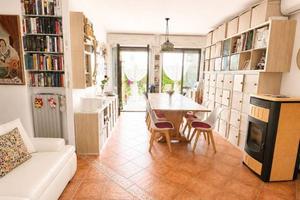 Appartamento di 102 m² con 3 locali e box auto a V