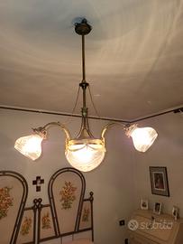 Lampadario Liberty in ottone e vetro molato