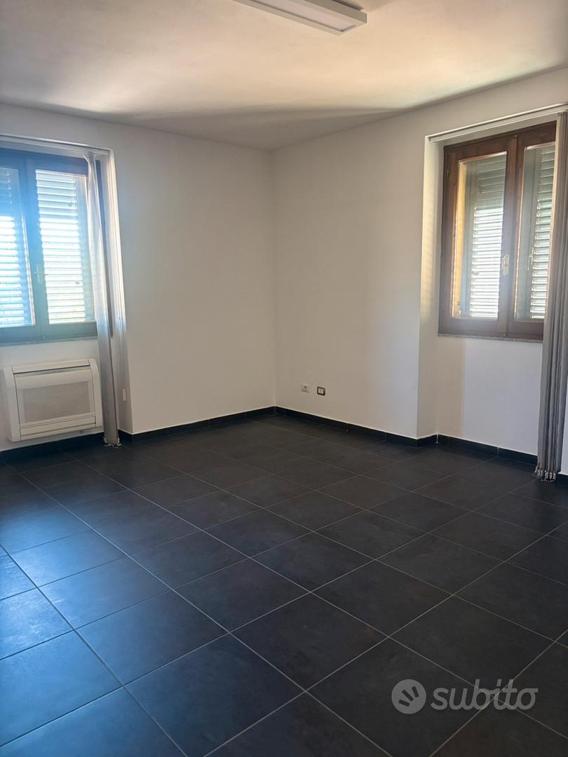 Appartamento con parcheggio di proprietà - Vista 6