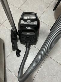 Aspirapolvere Miele mod. Boost CX1