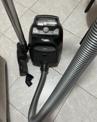 Aspirapolvere Miele mod. Boost CX1