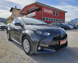 TOYOTA Yaris 1.5 Hybrid 5 porte Business