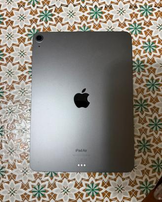 iPad Air (5a generazione) - 64gb