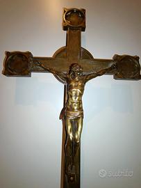 crocifisso ottone XIX sec