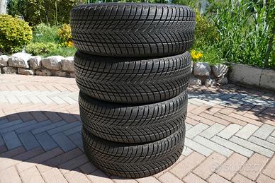 gomme invernali GoodYear 215\55\17