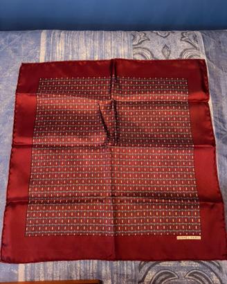 Fazzoletto da taschino Hermès Elegante e raffinato