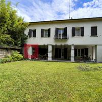VILLA UNIFAMILIARE NEL FUORI MURA RIF. "FRT1"