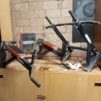 pressa inclinata per pettorali 