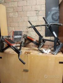 pressa inclinata per pettorali 