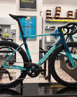BIANCHI SPECIALISSIMA 2027 105 DI2 COLORE JE