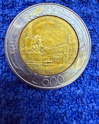 Moneta bimetallica da 500 lire del 1982.Rep.Italy