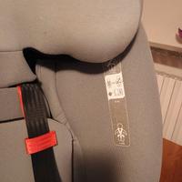 Seggiolino auto Bebè Confort con base isofox