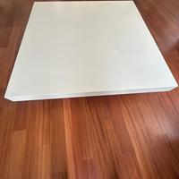 Tavolino bianco di design