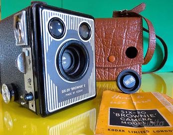 Fotocamera vintage Kodak Brownie SIX-20 E