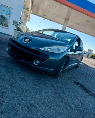 Peugeout 207 1.4 GPL