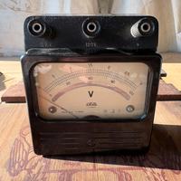 Voltmetro d'epoca SAFAR