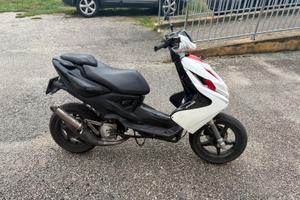 Yamaha aerox 70cc elaborato