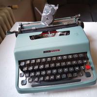 Macchina da scrivere OLIVETTI Lettera 32