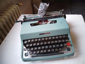 Macchina da scrivere OLIVETTI Lettera 32