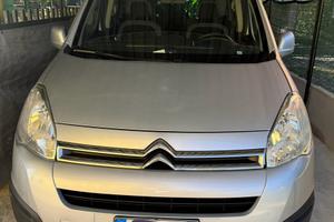 Autocarro , usato in buonissime condizioni