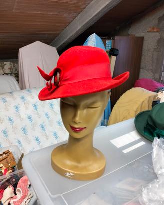 Cappello donna vintage.