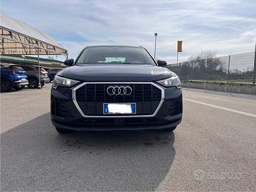 Audi Q3 35 TDI Business S-Tronic