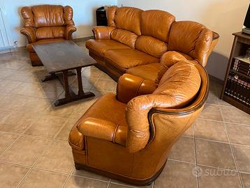 Divano e poltrone in pelle