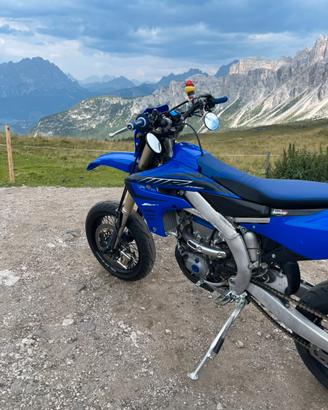Yamaha 450 Supermoto