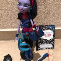 BAMBOLA MONSTER  HIGH JANE  BOOLITTLE