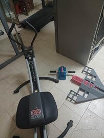 attrezzi x addominali