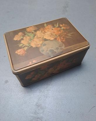 Scatola latta vintage, biscotti Lazzaroni