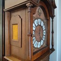Orologio a pendolo a colonna con movimento svizzer