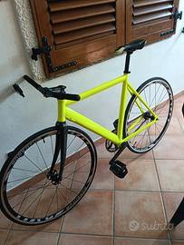 Bicicletta a scatto fisso