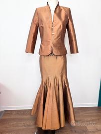 Completo da cerimonia color bronzo