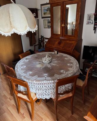 Set arredamento antico XIX secolo – Tavolo rotondo
