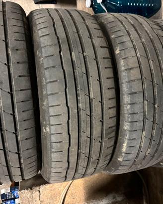 4 Gomme Hankook 225 55 17   101y audi bmw Ecc