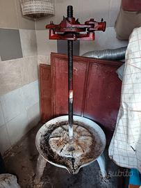 Torchio pressa per Uva usata