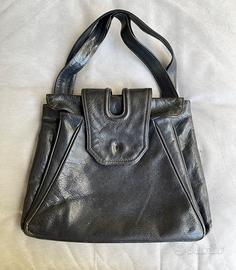 Borsa a Mano in Pelle Nera con Manico Strutturato